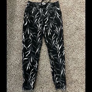 Cotton on jogger pants